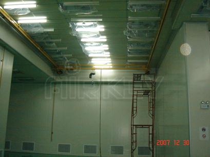 Thin-film optical coating Clean room